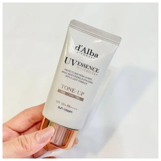 ダルバ ウォータフルトーンアップサンクリーム（ピンク）