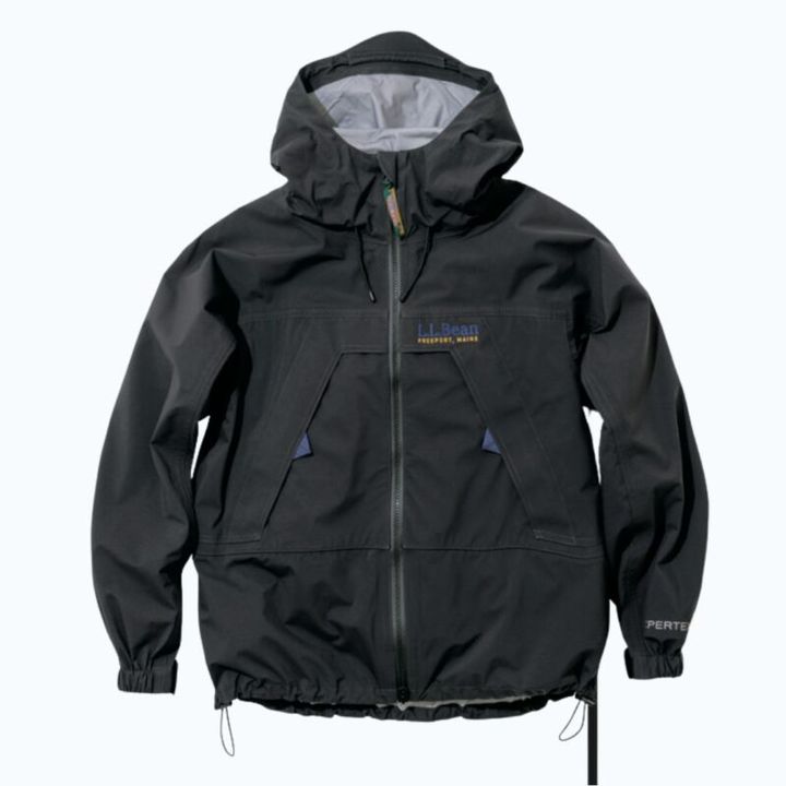 エル・エル・ビーンの防水ジャケット。透湿性、防水性に長けた素材を採用。