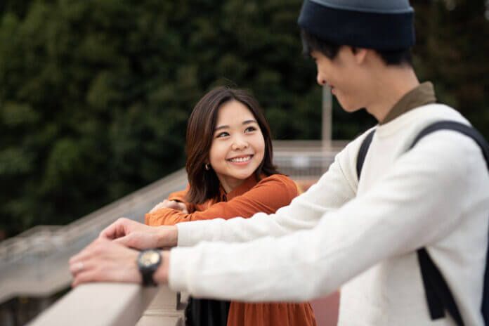 低身長女子って異性ウケいい⁉ 小さめ女子への男性の本音