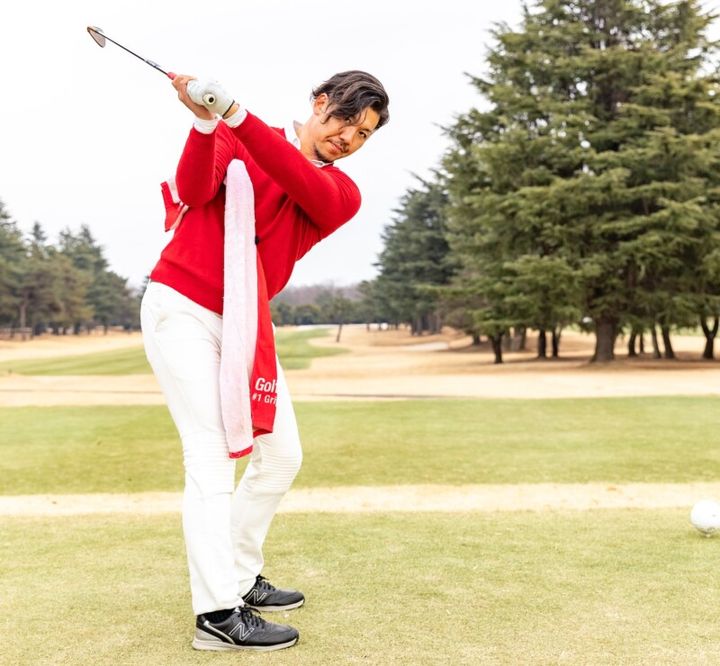 スイング中は「右ワキ締め」が絶対！アドレスの仕方から解説