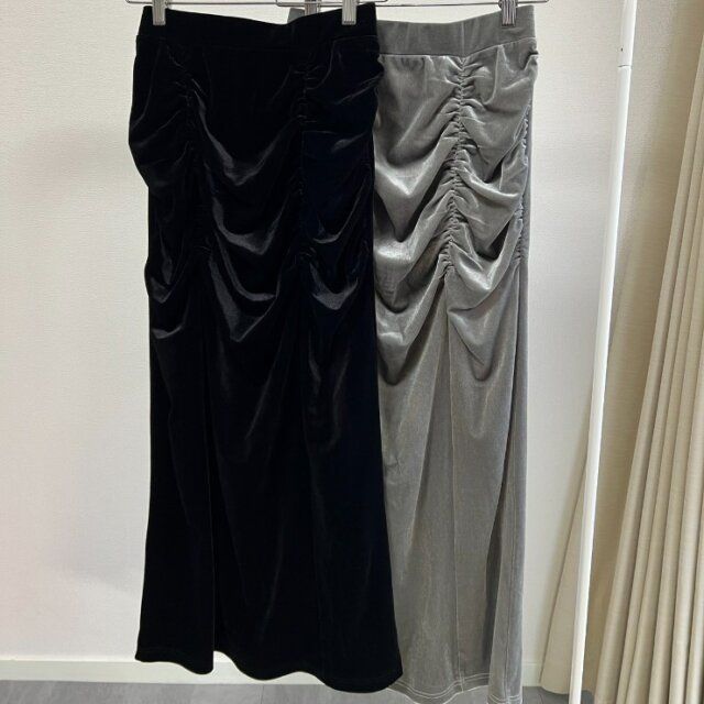 しまむらのベロアナロースカート
