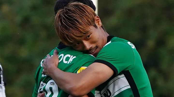 30歳日本代表MF、40歳ロナウドらの優勝を確信！？「真に注目を集めたのは日本人選手の反応」と現地でも投稿話題