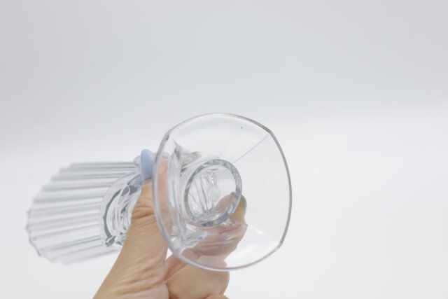 ダイソーの安定感があるフラワーベース（Aタイプ）