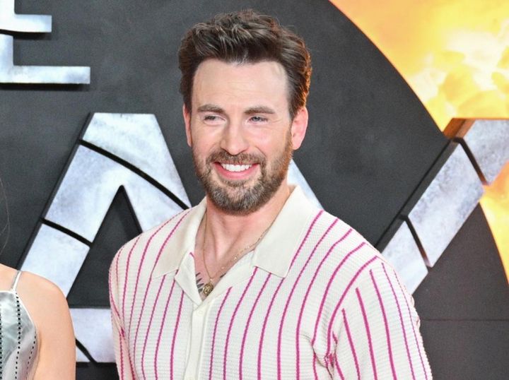 画像3: クリス・エヴァンスがプロポーズのためにポルトガル語を学ぶ