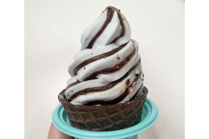 ロッテ ワッフルコーンチョコミント／￥338（税込み）