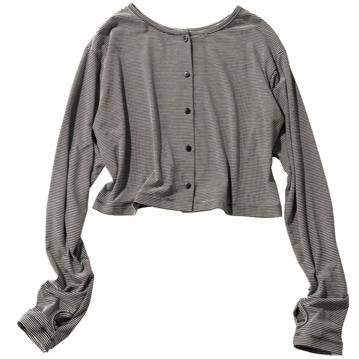 ヌルの前後で着られる２WAY仕様のボーダー柄カーディガン