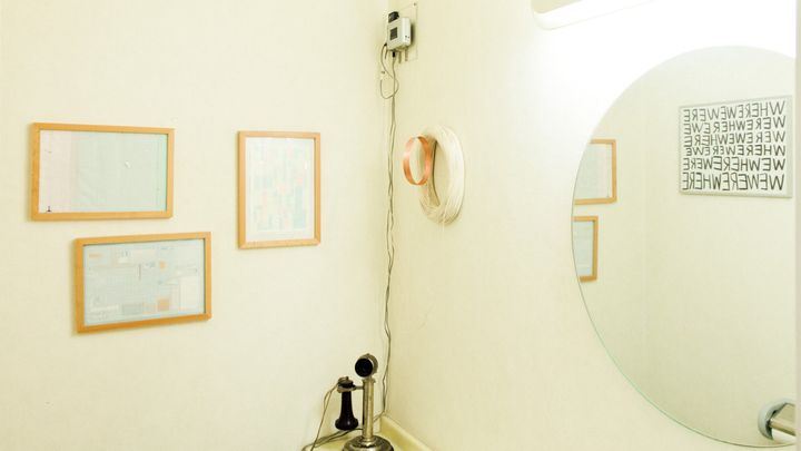 アーティスト・毛利悠子《Shirohebi》