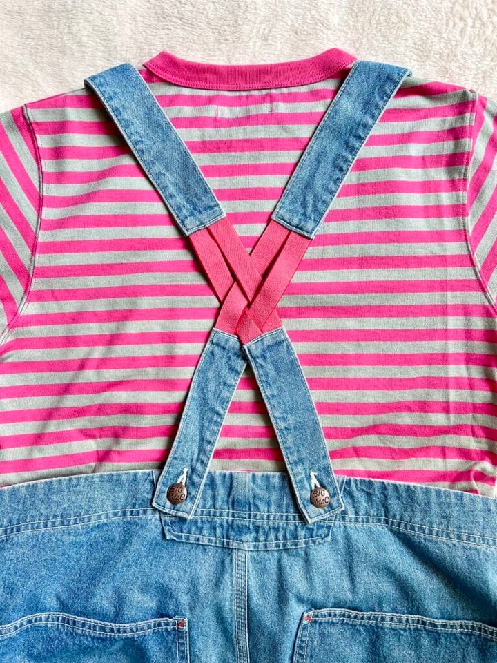 オーバーオールのバックサイド