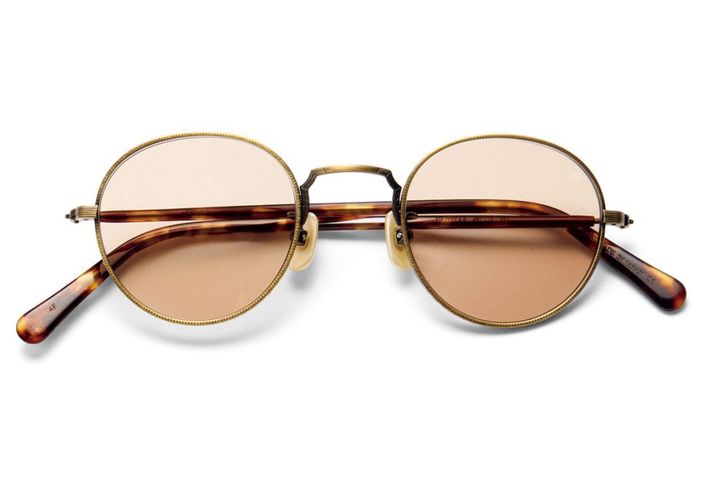 アヤメのサングラス