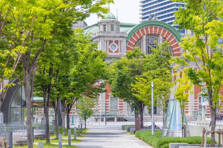 築100年以上の長屋で川を眺めながらのカフェタイムを。北浜の「EMBANKMENT Coffee」
