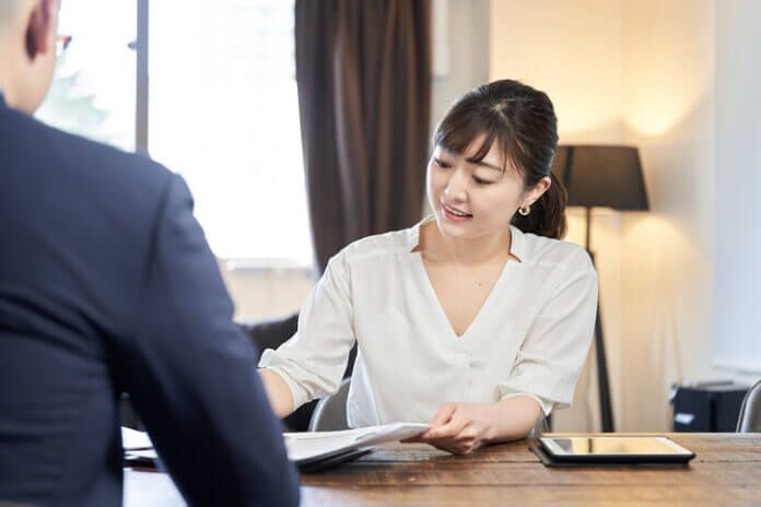 周りから好印象で爆モテ♡ 姿勢が綺麗な人がモテる理由5つ