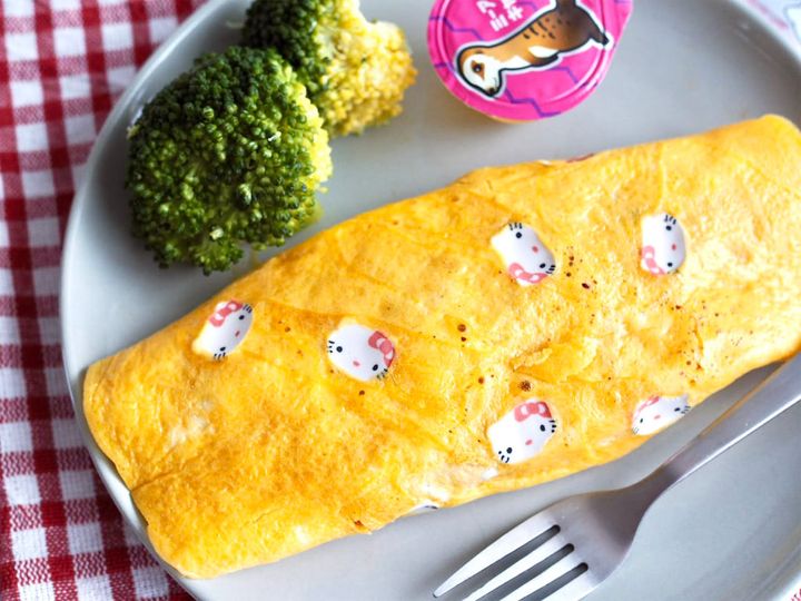 キャラフルオムライス