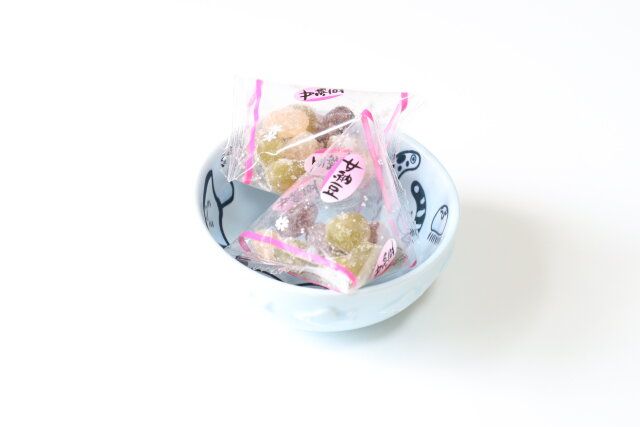 セリアの甘納豆が入る浅ボウル 水族館