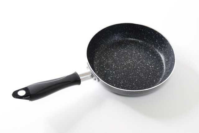 ガス用マーブルコーティングフライパン（18cm）