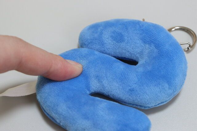 ダイソー マスコットキーホルダー（アルファベット、M、S） むっちり