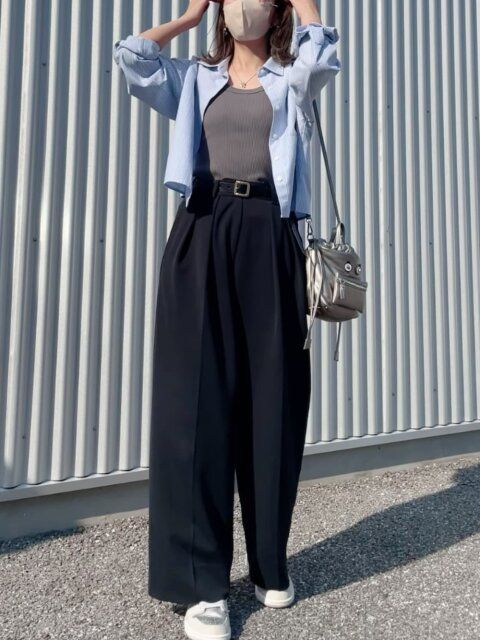 黒ワイドパンツコーデ1