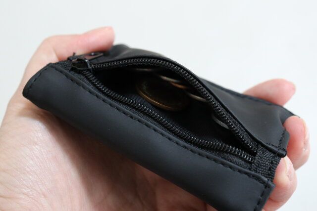 ダイソー 三つ折り財布 使用例 小銭入れ