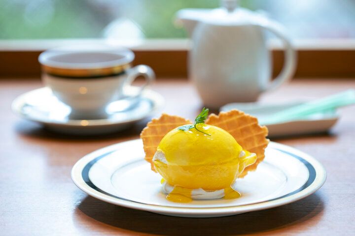 日本橋・老舗書店「丸善」のカフェでほっとひと息～元祖ハヤシライスや文豪の小説にヒントを得たレモンケーキって？～