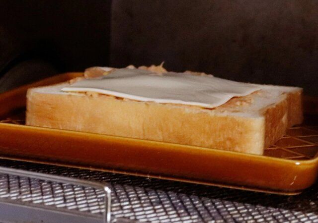 ダイソー トーストプレート（ブラウン、約18cm）