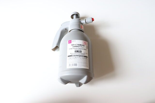ダイソー お掃除用大容量スプレー（2L、泡タイプ） パッケージ