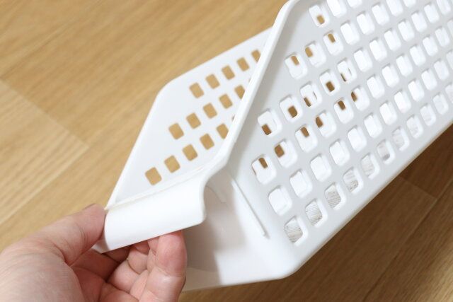 ダイソーのブリッジバスケットは中が見やすく取り出しやすい