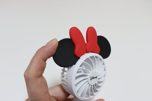 扇風機、ストラップ付（ミッキー／ミニー） 飾り
