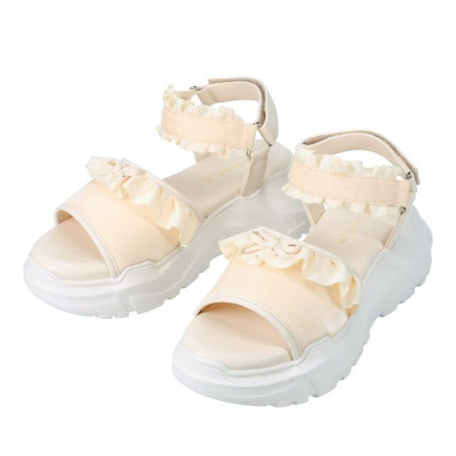 しまむらのフリルサンダル