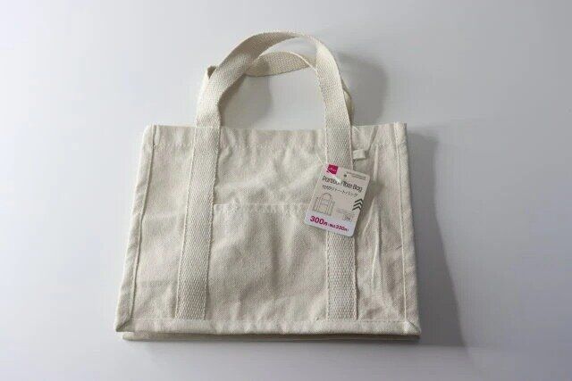 ダイソー 仕切りトートバッグ 商品タグ