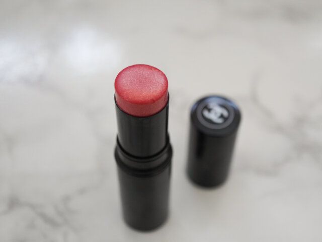 シャネル「ボーム エサンシエル」ロゼ