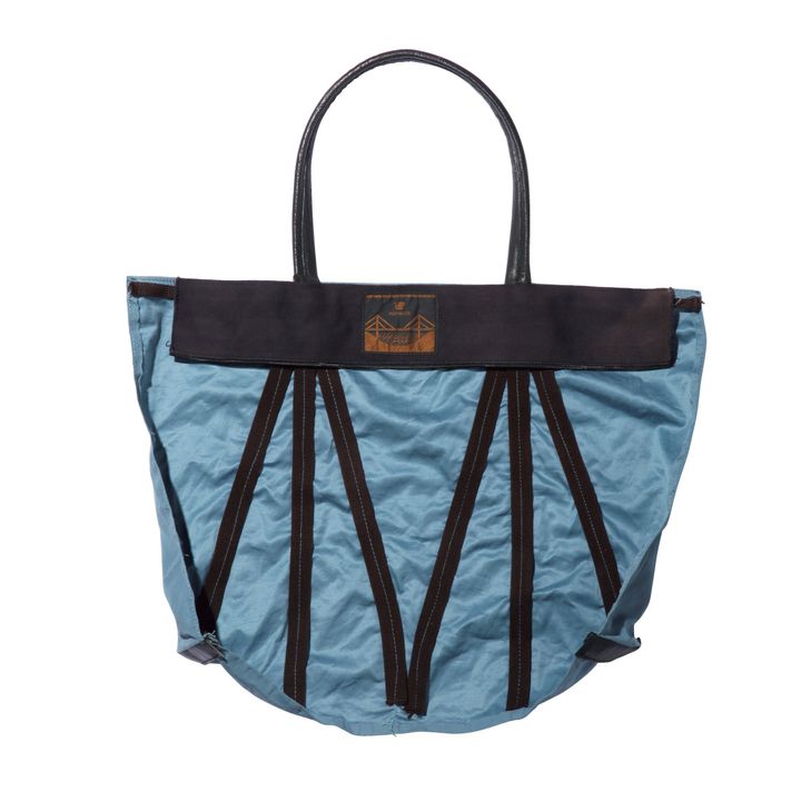 鞄の断面図が見たくて切ったバッグ