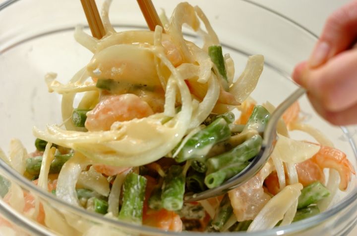 サヤインゲンとエビのかき揚げの作り方1