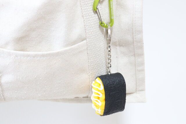 ダイソーのお寿司キーホルダーは持ち物の目印におすすめ