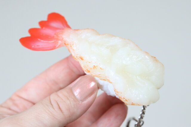 ダイソーのお寿司キーホルダーのえび