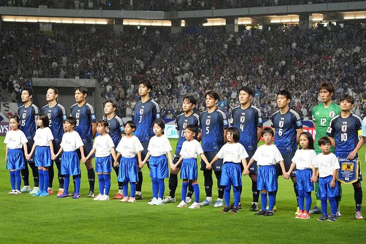 世界的DFに例えられる日本代表20歳、大勝したW杯予選後『初めての1列目』と綴ったワケ…原因は久保建英？