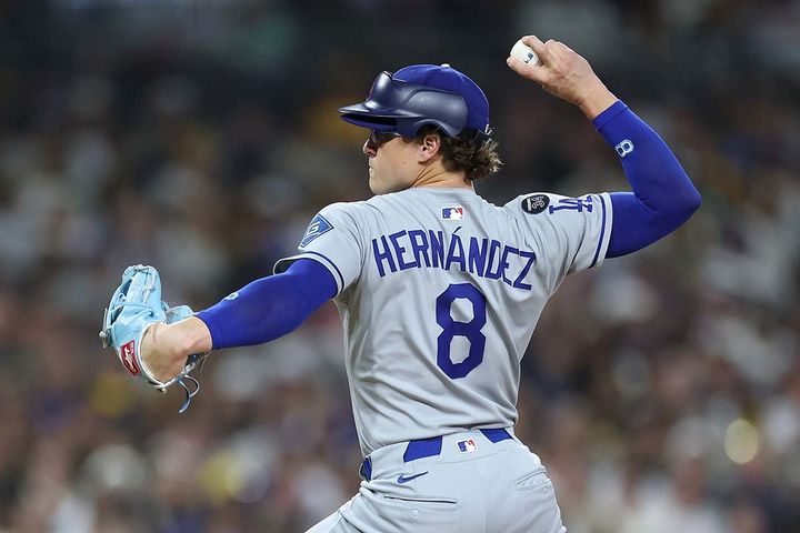 マウンドに上がる、ドジャースのエンリケ・ヘルナンデス（C）Getty images