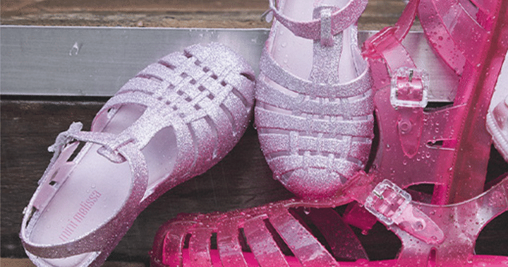 雨の日も履けるサンダル, 晴雨兼用