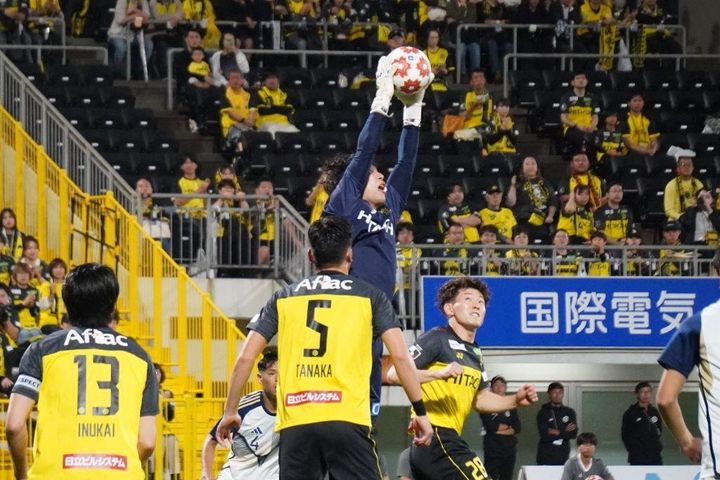 母校に番狂わせ許したGK、「いままで以上にやっていくしかない」と敗戦を糧に復活誓う