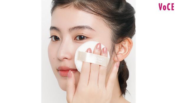 スキンケアパウダーでコート