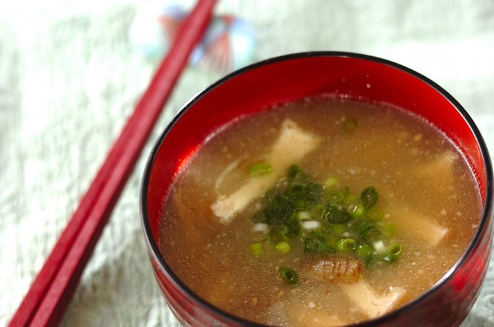 ゴボウと油揚げのみそ汁