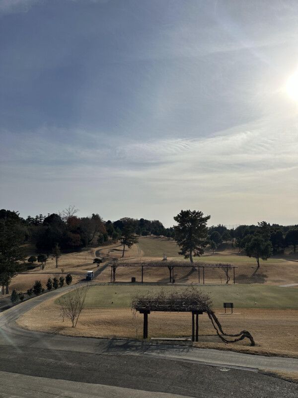 シーズン突入！リニューアルしたばかりのゴルフ場はコースもランチ大満足