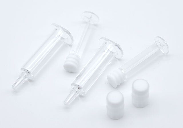 ダイソー シリンジタイプ化粧容器（小、2個） セット内容