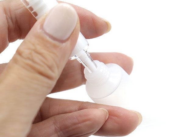 ダイソー シリンジタイプ化粧容器（小、2個） 使用例 乳液 詰め替え