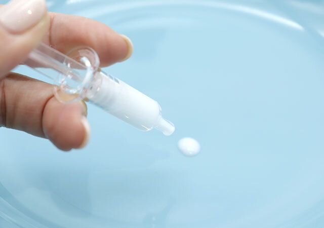 ダイソー シリンジタイプ化粧容器（小、2個） 使用例