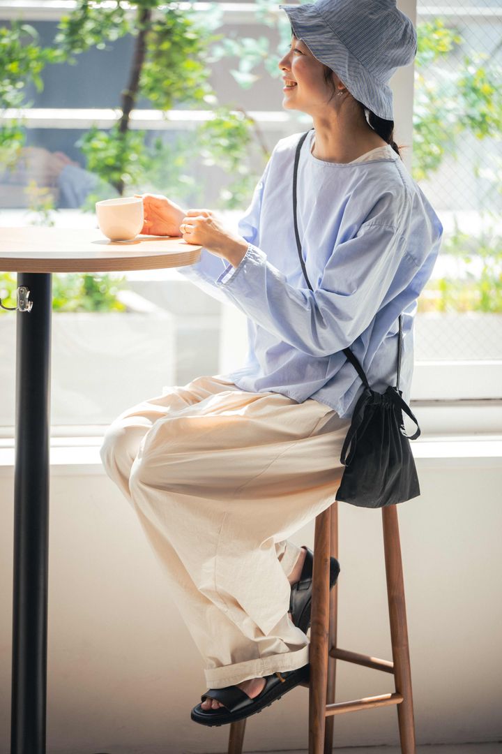梅雨も爽やかに！これからのシーズンはブルー×ホワイトを着ましょう【FUDGE FRIEND おしゃれさんの毎日コーディネート vol.540｜田中真里奈】