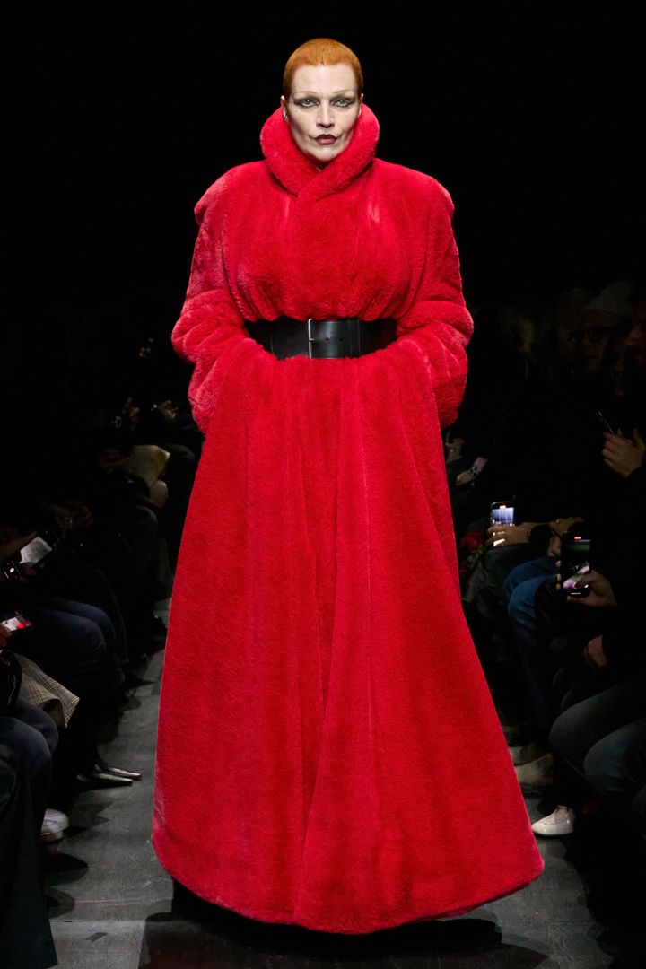 バレンシアガ 2025-26年秋冬コレクション