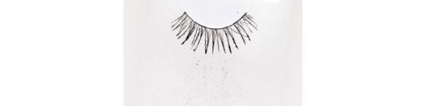 こすれ・皮脂に強い？／アイプチ ひとえ・奥ぶたえ用 マスカラ リッチブラック