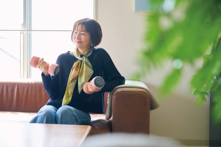 スカーフ¥22,000／マニプリ