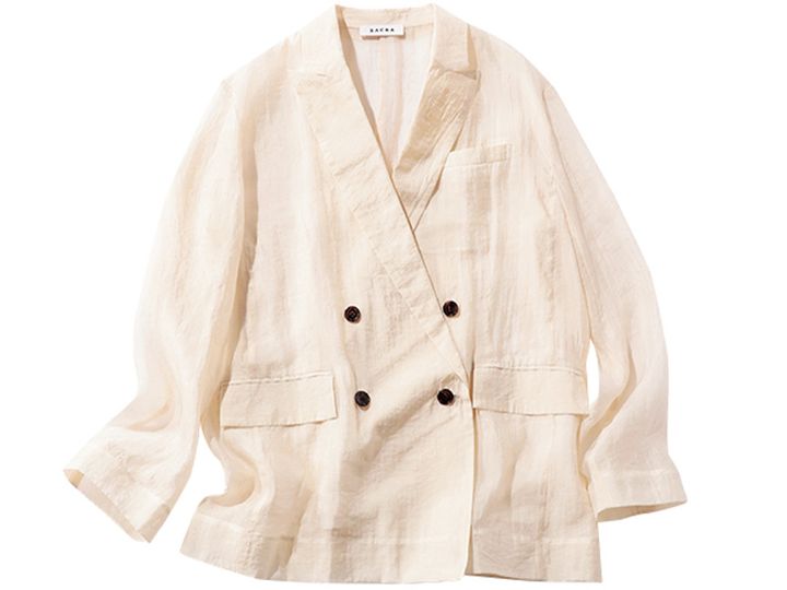 サクラのシアー素材の淡色ジャケット