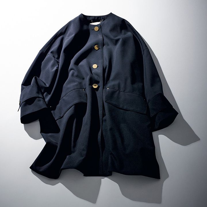 雨の日におすすめの晴雨兼用のMACKINTOSHの撥水コートの置き画