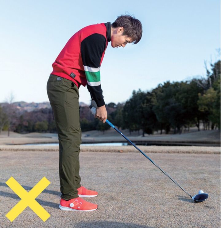 飛距離を出すにはアドレスの姿勢が大事！ぼんやり見るように構えよう！